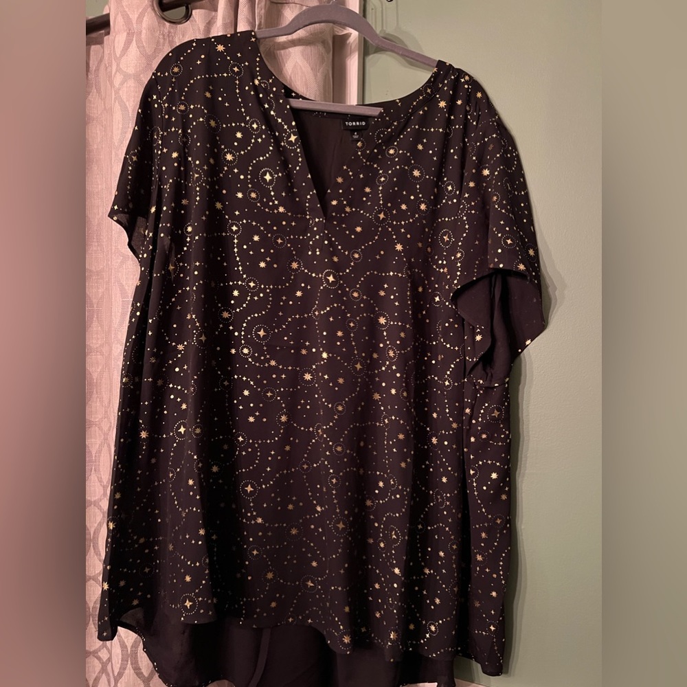 Torrid, black and gold sparkly star blouse